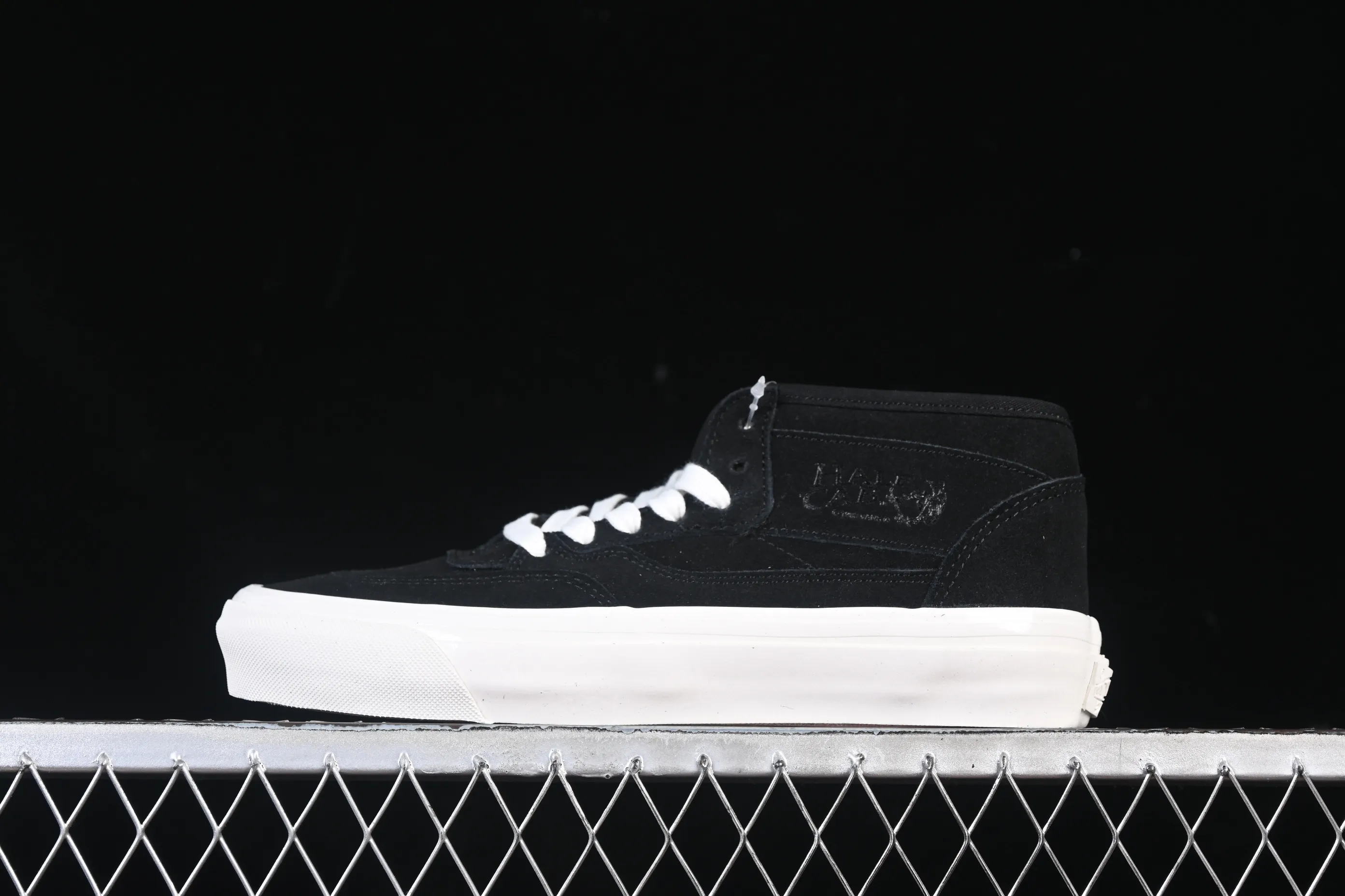 All categories Vans Vans series Vans Mid Vans China Vans Half Cab Reissue 33 Vans official retro casual simple versatile skateboard shoes VN000S86BLA
